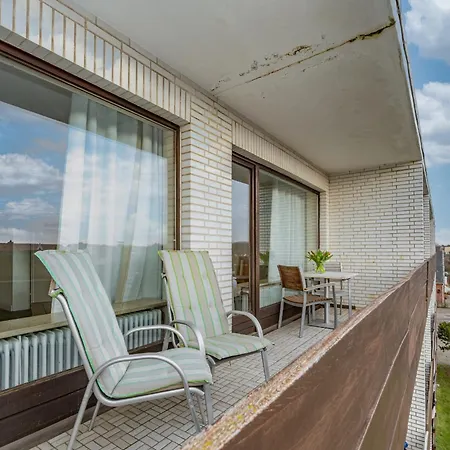 Moderne 2 Zimmerwohnung Mit Grossem Suedbalkon In Der Ersten Etage