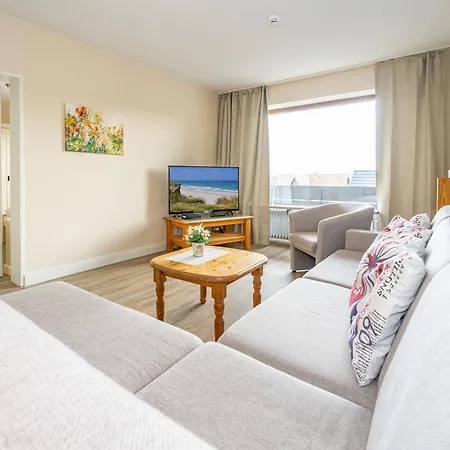 Moderne 2 Zimmerwohnung Mit Grossem Suedbalkon In Der Ersten Etage